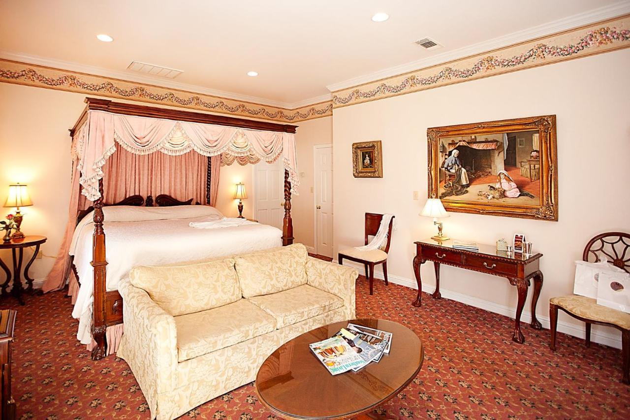Monmouth Historic Inn Натчез Екстер'єр фото