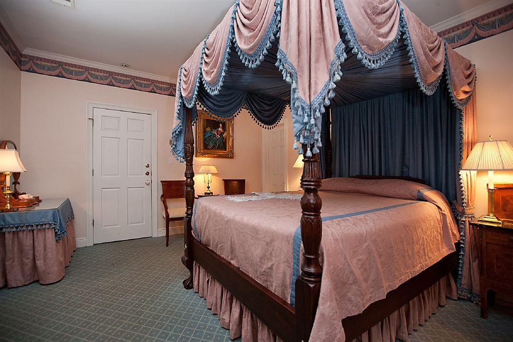 Monmouth Historic Inn Натчез Екстер'єр фото