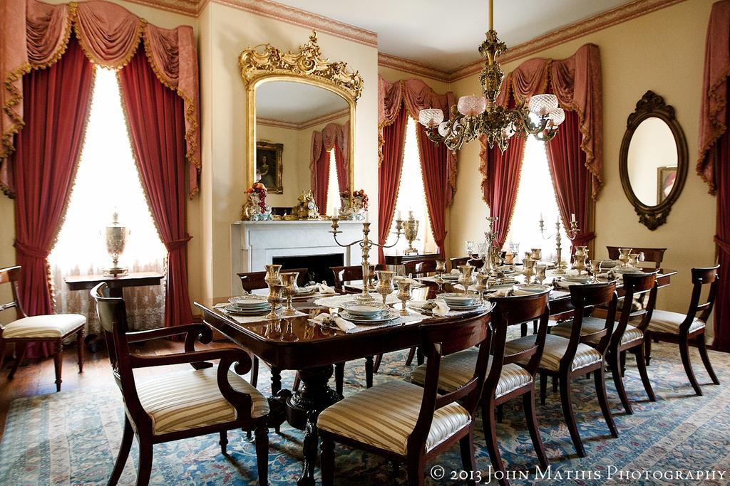Monmouth Historic Inn Натчез Екстер'єр фото