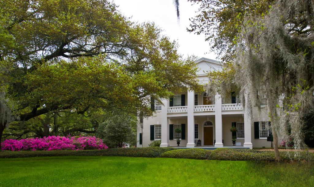 Monmouth Historic Inn Натчез Екстер'єр фото