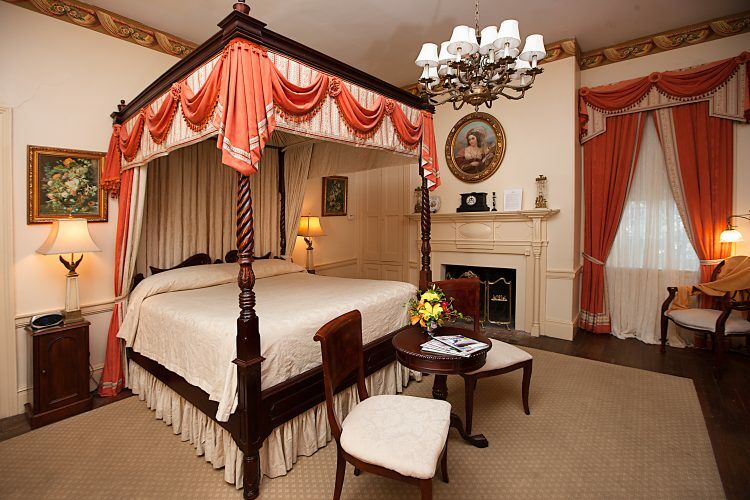Monmouth Historic Inn Натчез Екстер'єр фото