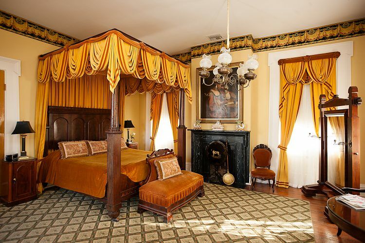 Monmouth Historic Inn Натчез Екстер'єр фото